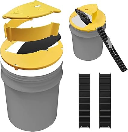 Mouse Trap Bucket Lid 11